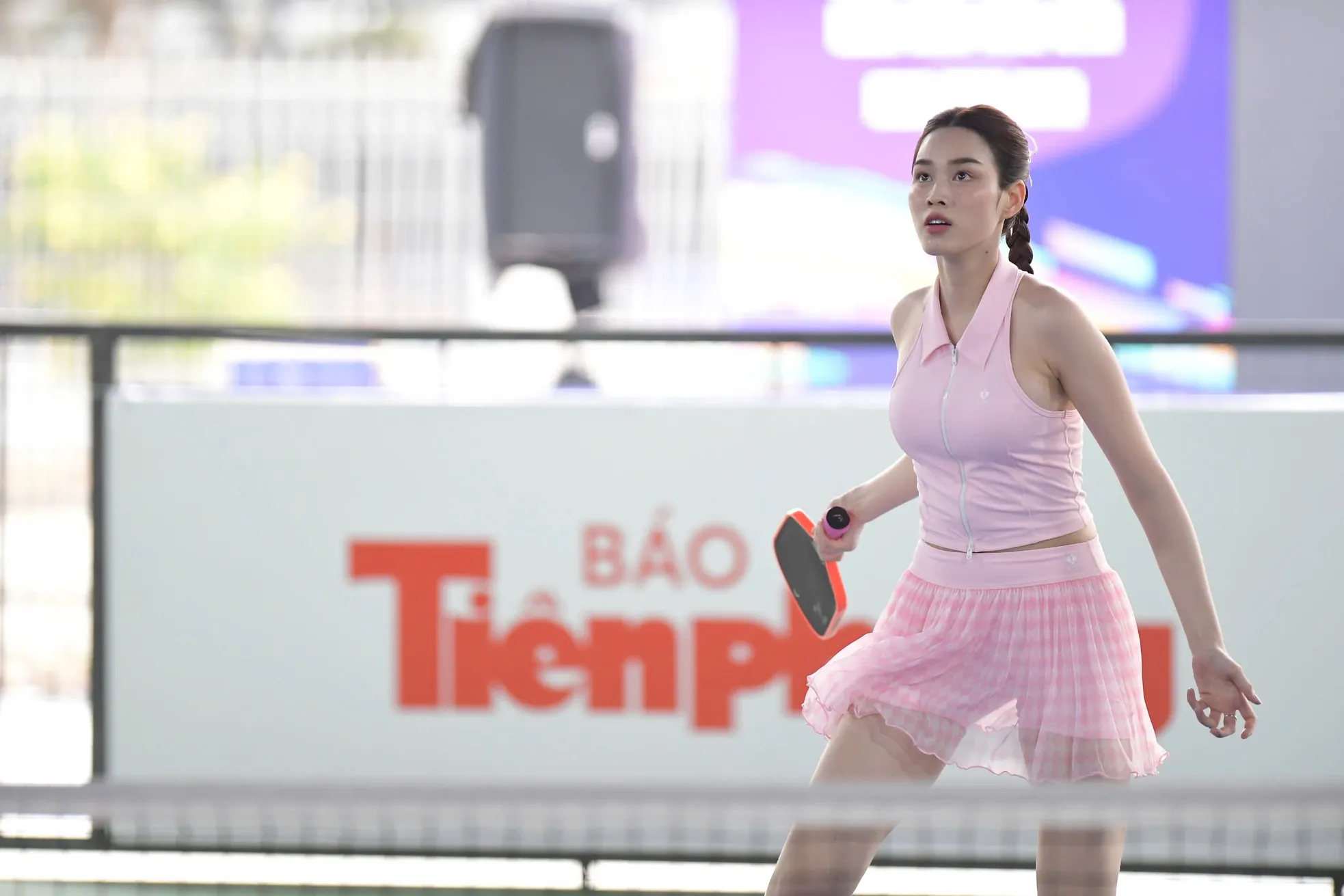 Đỗ Thị Hà khoe chân dài, thi đấu căng thẳng trên sân Giải Vô địch Pickleball Việt Nam ảnh 10
