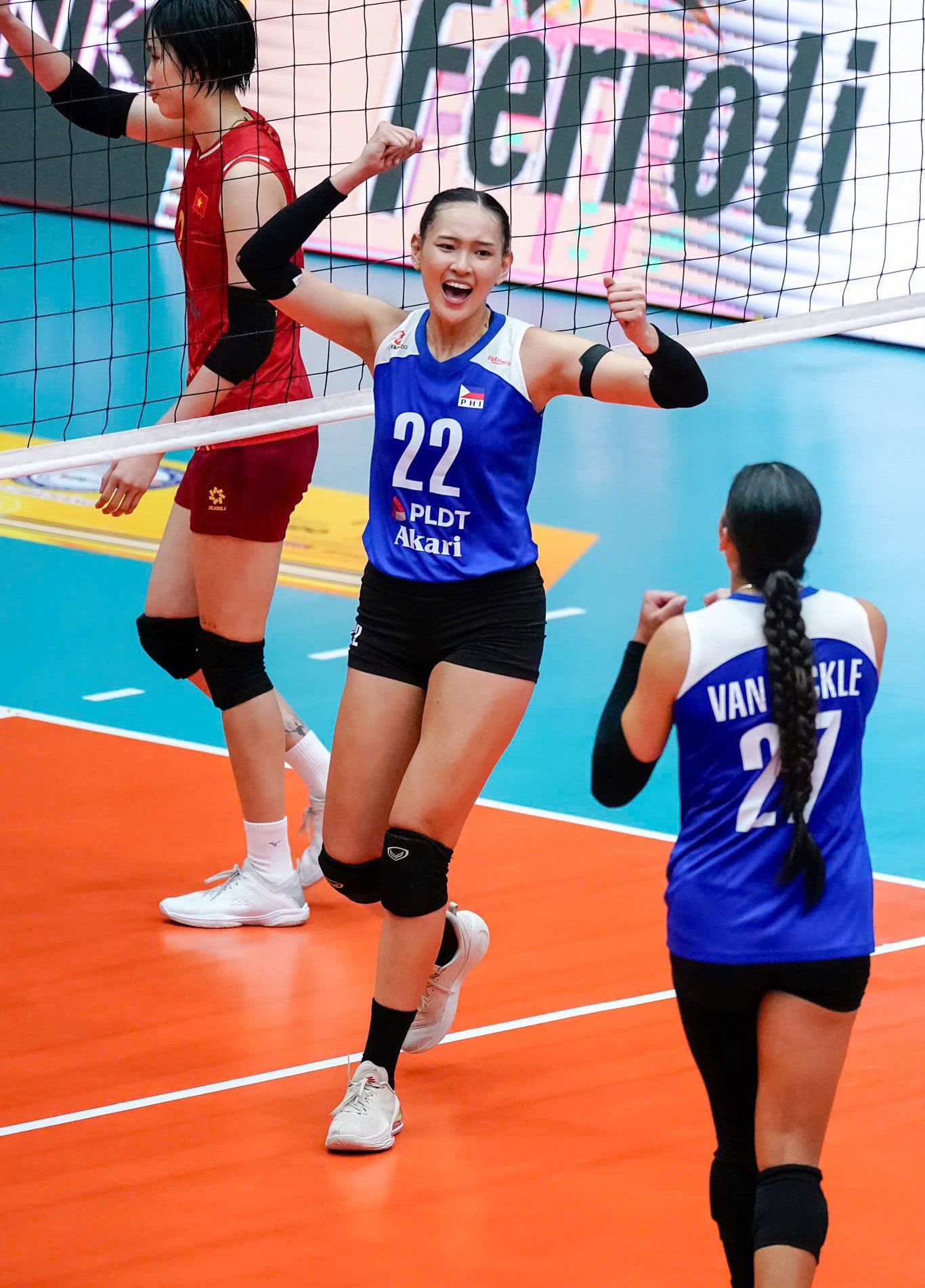 hoa khoi vtv cup 3243.jpg