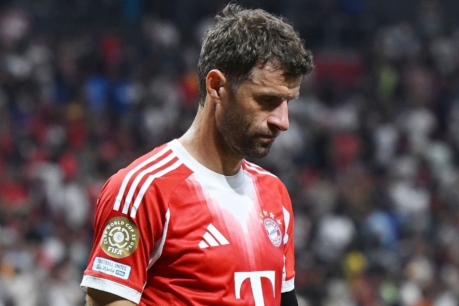 PSG vs Bayern ៩