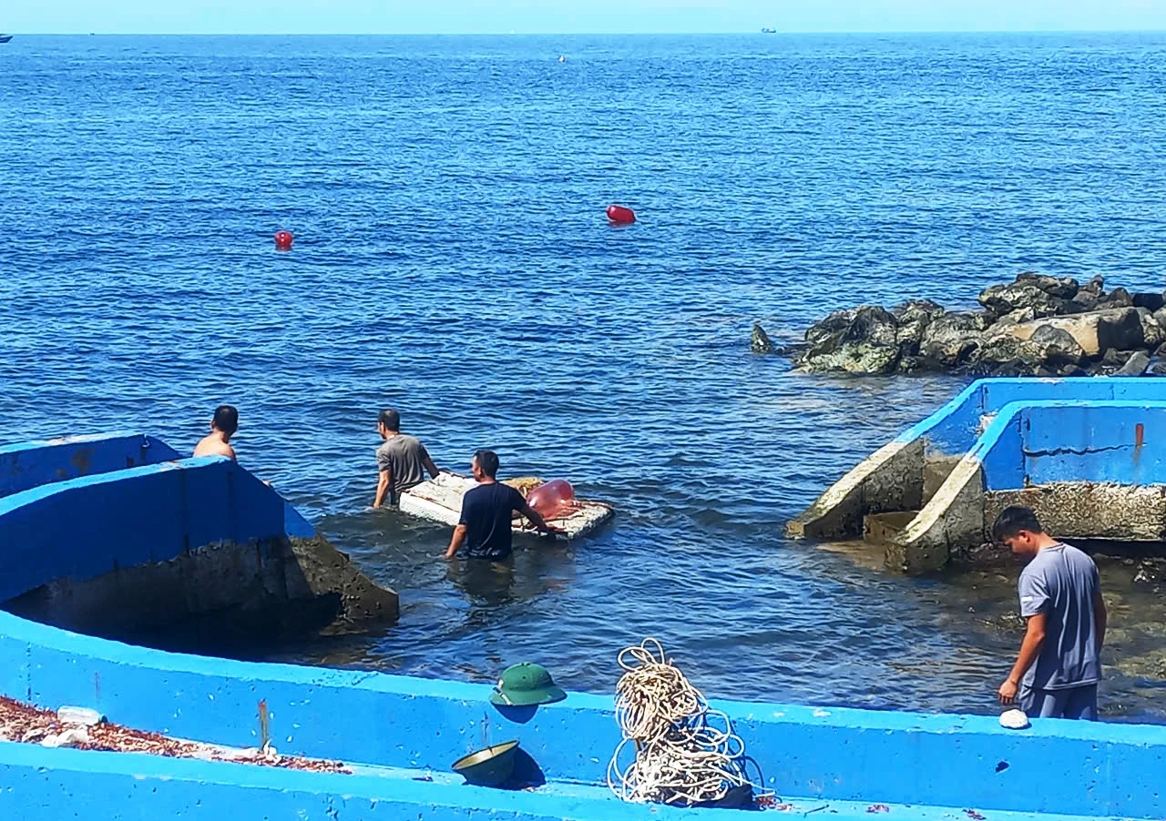 Installing buoy system to limit swimming area in Con Co special zone