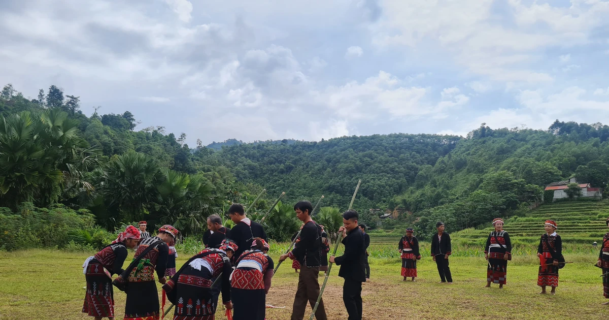 Lao Cai មានបេតិកភណ្ឌវប្បធម៌អរូបីជាតិចំនួន២ទៀត។