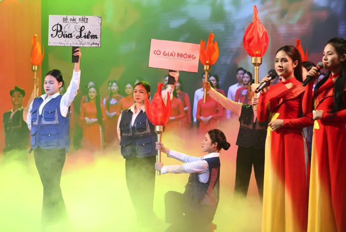 Chương trình nghệ thuật đặc biệt chào mừng 100 năm Ngày Báo chí cách mạng Việt Nam- Ảnh 2.