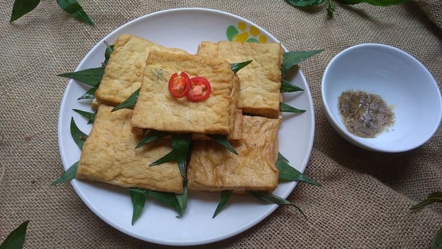 Đây mới là cách làm món đậu phụ hấp rau răm siêu lạ, dân dã, ngon khó tả- Ảnh 4.