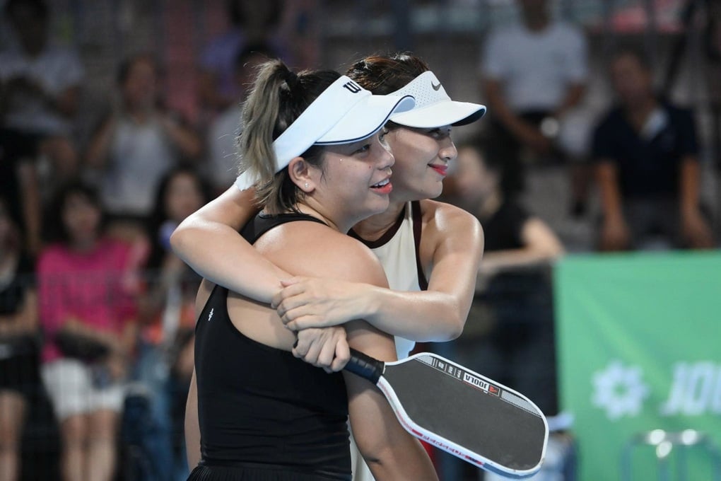 Nữ VĐV xinh đẹp vỡ oà cảm xúc khi vô địch giải pickleball Dân trí - 4