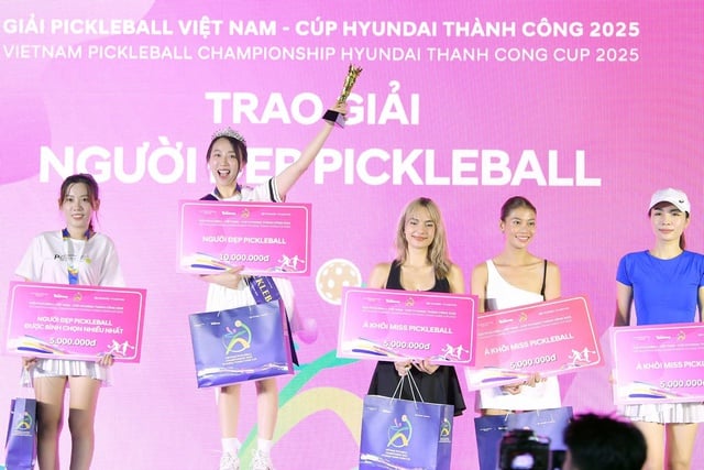 Trương Vinh Hiển thắng lớn ở giải pickleball Việt Nam 2025- Ảnh 4.