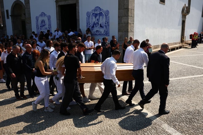 Lý do Ronaldo không dự tang lễ Diogo Jota: 'Anh ấy bị ám ảnh sâu sắc vì...'- Ảnh 2.