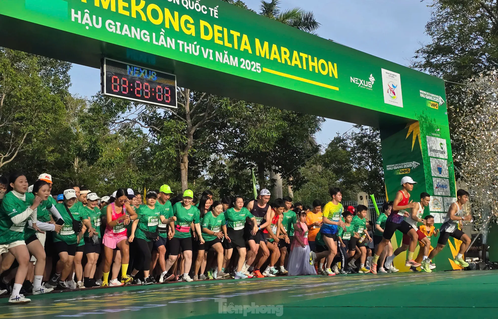 Hơn 5.000 vận động viên chạy tại Mekong Delta Marathon lần thứ 6 ảnh 2