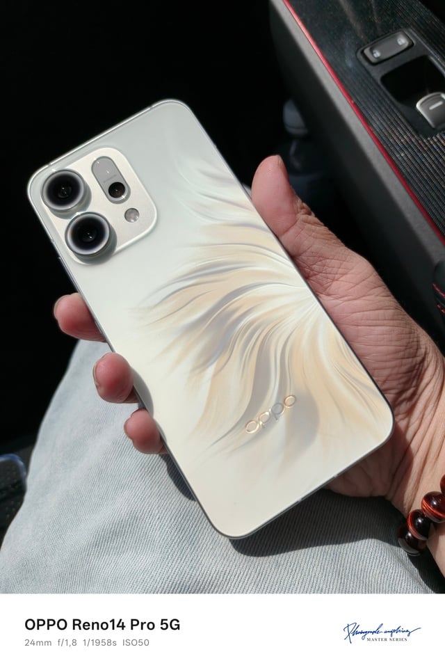 Trải nghiệm OPPO Reno14 và Reno14 Pro 5G: chuyên gia AI trong thiết kế thời thượng - Ảnh 1.