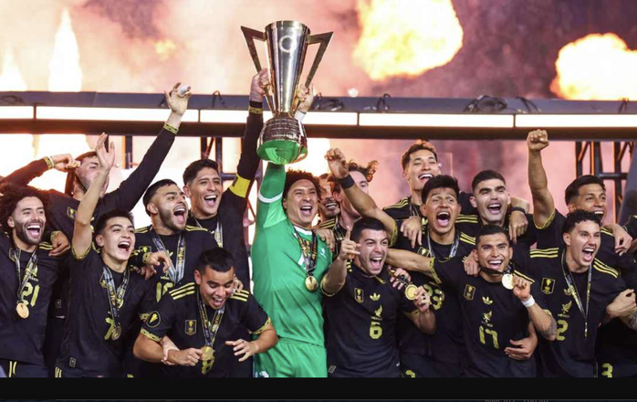 Thắng chủ nhà Mỹ 2-1, Mexico lần thứ 10 vô địch Gold Cup  - Ảnh 4.