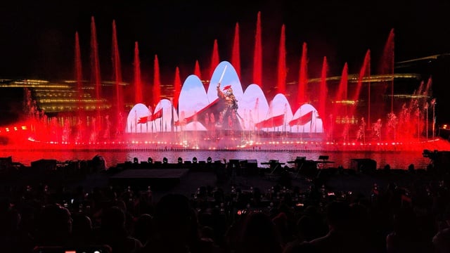 Show thực cảnh 'Sử thi Âu Lạc' thu hút hàng ngàn người dân và du khách - Ảnh 7.