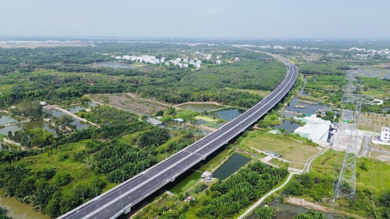 Có thêm hơn 200km đường cao tốc hoàn thành dịp 19/8  -0
