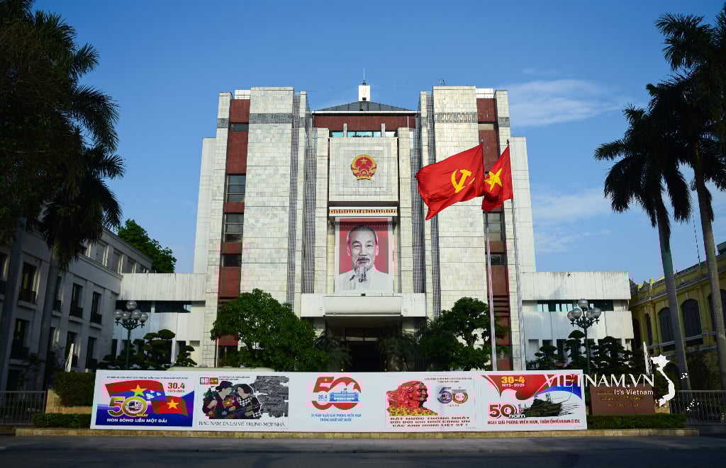 2025_THUMP_PHOTO_11223_1a0fee6bc2014b96aa377693c6c77881_sac-mau-thong-nhat.jpeg