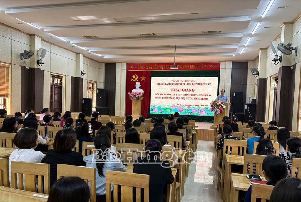 Hội Phụ nữ Công an tỉnh tuyên truyền pháp luật về phòng chống xâm hại trẻ em cho hơn 100 đại biểu tham gia