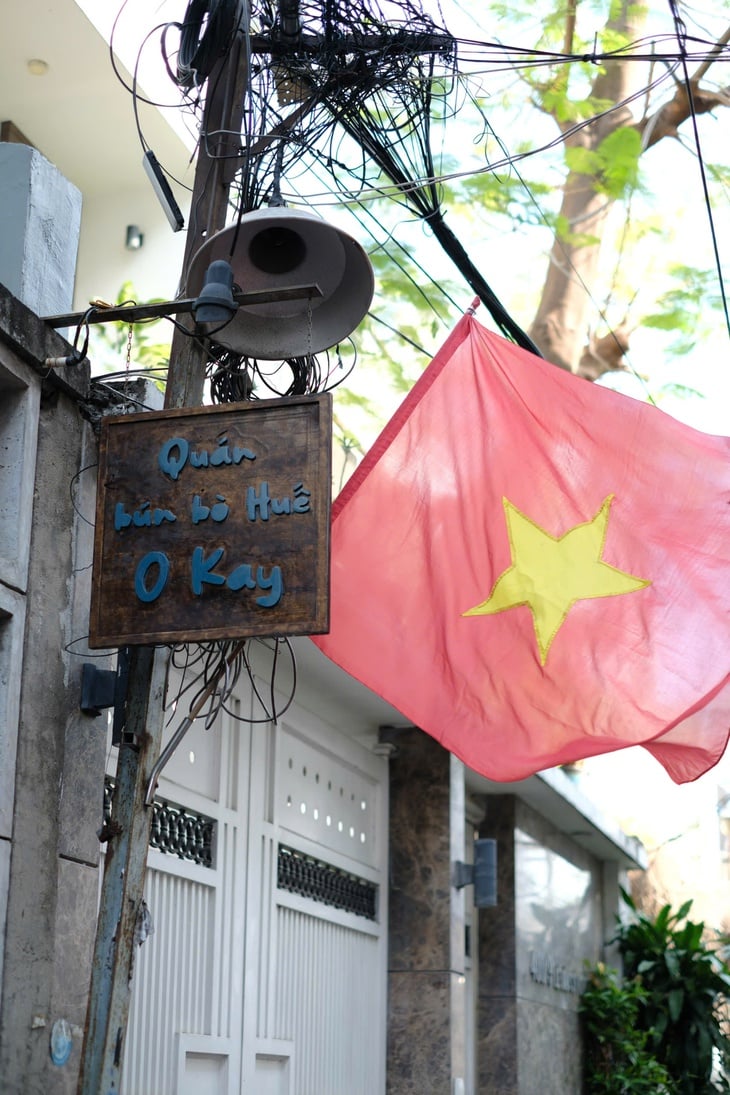 bún bò Huế - Ảnh 2.