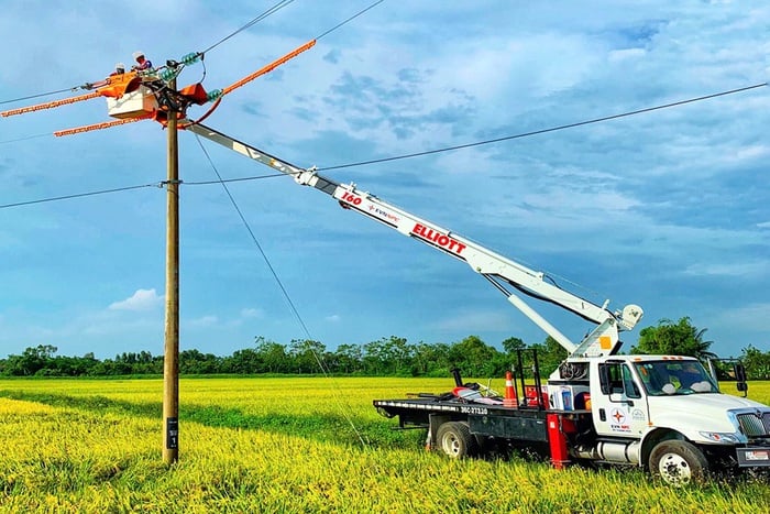 Điện lực miền Bắc tập trung vận hành an toàn, tiết kiệm, đảm bảo cung ứng điện ổn định những tháng cuối năm- Ảnh 2.