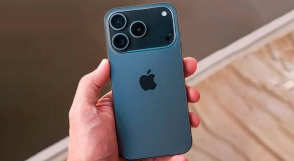 Đón đầu ăn theo iPhone 17 Pro, hãng Trung Quốc ra điện thoại giá 133 USD - 1