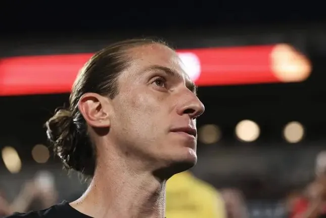 Filipe Luis: Người biến thử thách thành nghệ thuật đơn giản ảnh 1