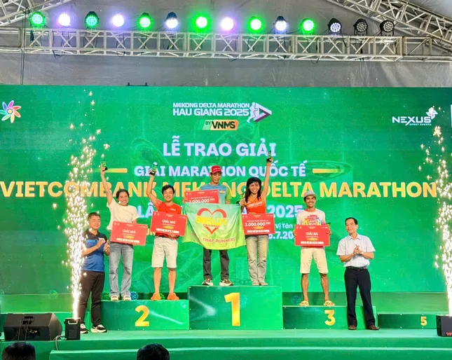 Hành trình vượt thử thách của Runner 1981 thuộc nhóm U50 đầy năng lượng và UDAQUA Gel ảnh 1
