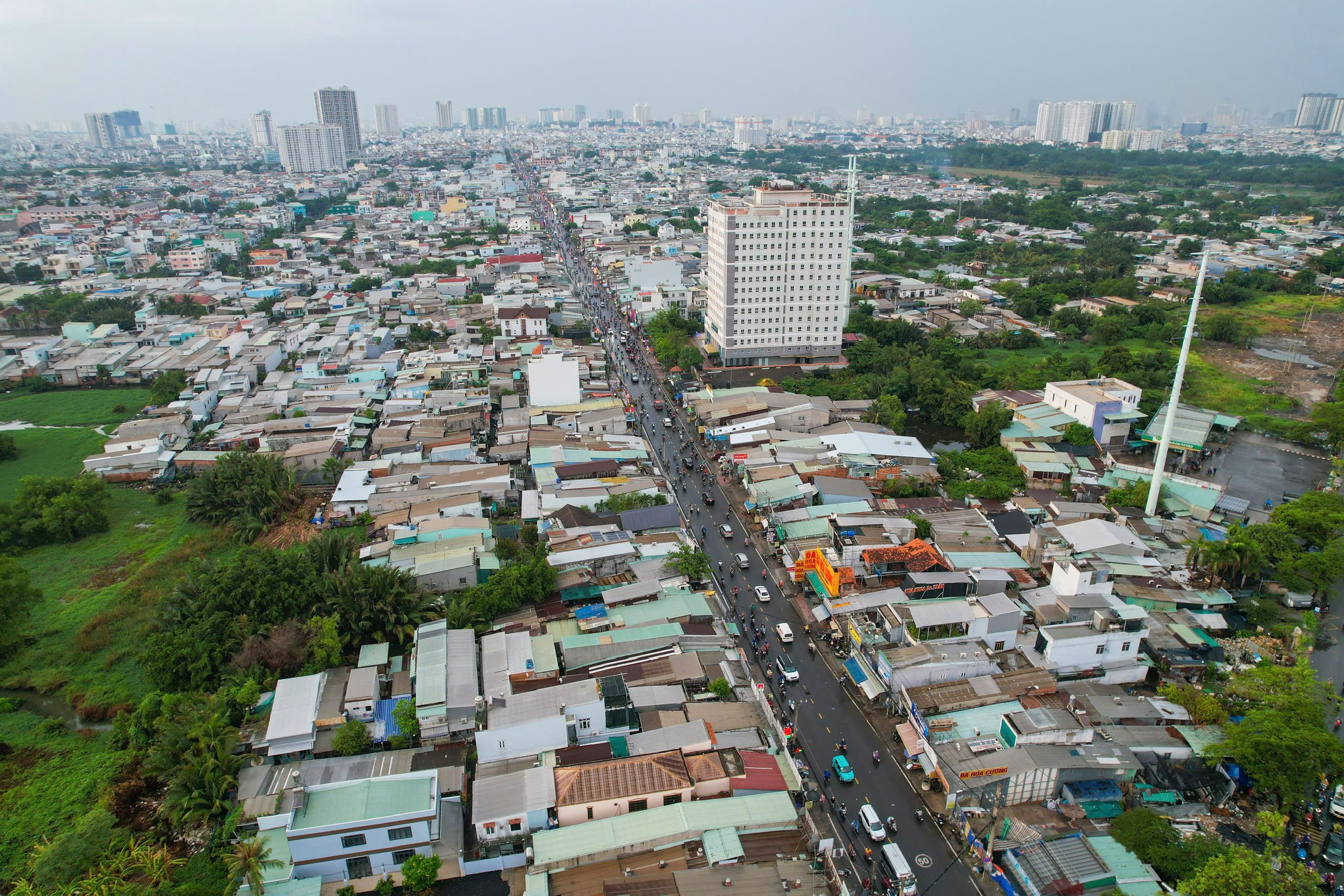 TP.HCM: Xã, phường, đặc khu được quyết cho doanh nghiệp nhận quyền sử dụng đất làm dự án - Ảnh 1.