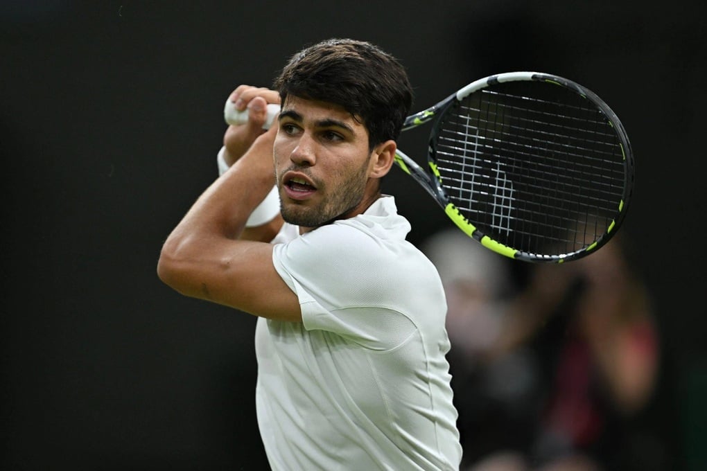 Alcaraz ngược dòng hạ Rublev, tiến vào tứ kết Wimbledon - 1