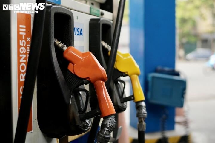 Giá dầu thế giới tiếp tục giảm. (Ảnh minh họa: Minh Đức)