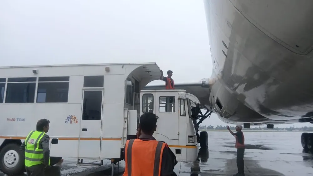 Chuyến bay đã quyết định chuyển hướng hạ cánh khẩn cấp xuống sân bay Kolkata (Ấn Độ)