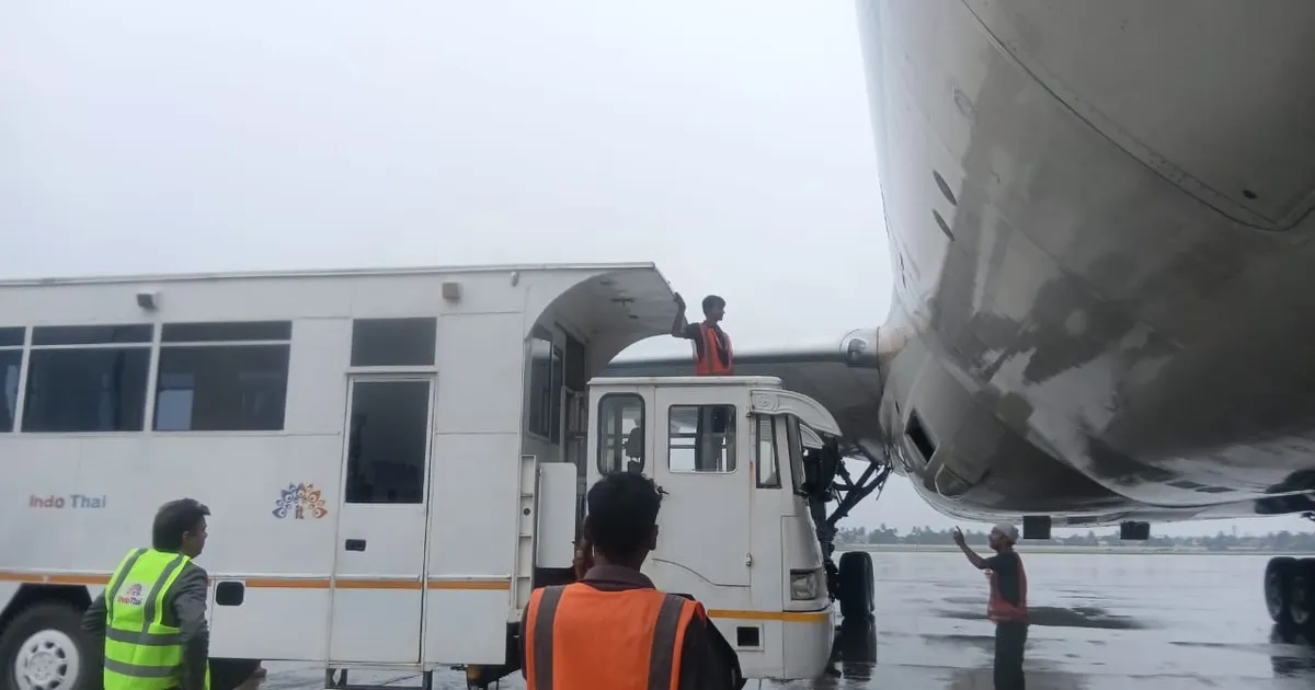 ជើងហោះហើរ Vietnam Airlines បានចុះចតបន្ទាន់នៅអាកាសយានដ្ឋានឥណ្ឌា ដើម្បីជួយសង្គ្រោះអ្នកដំណើរម្នាក់។