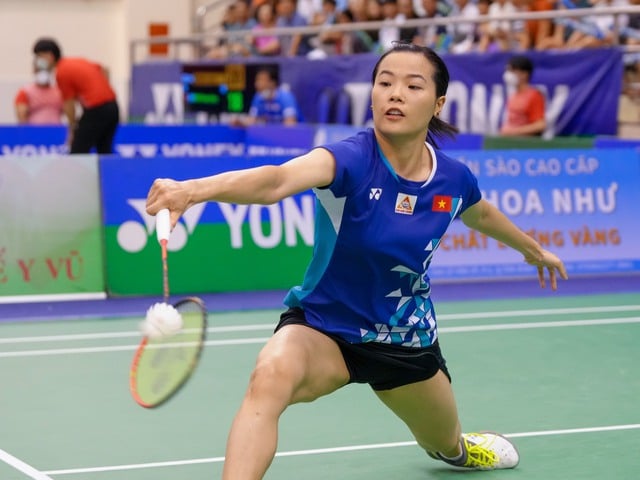 Nguyễn Thùy Linh á quân giải cầu lông Canada mở rộng, nhận thưởng 230 triệu đồng - Ảnh 1.