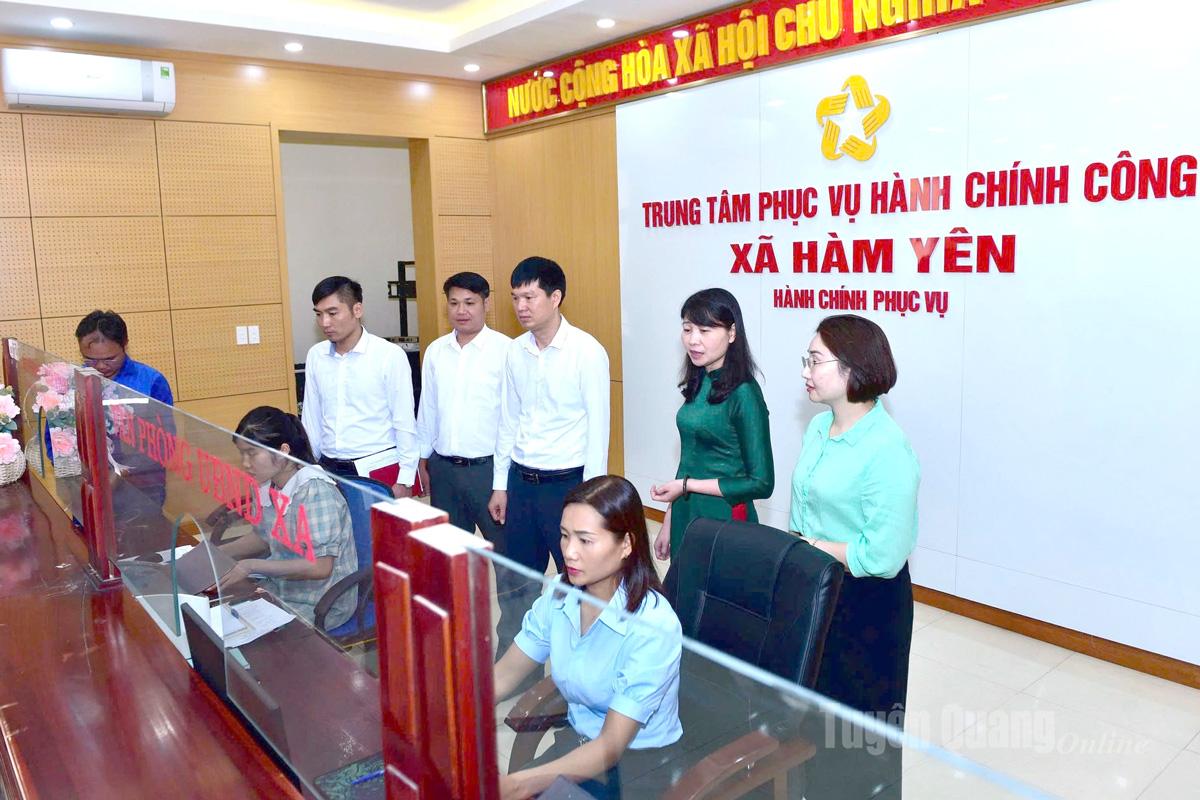 Tổ công tác của tỉnh kiểm tra việc vận hành chính quyền 2 cấp.