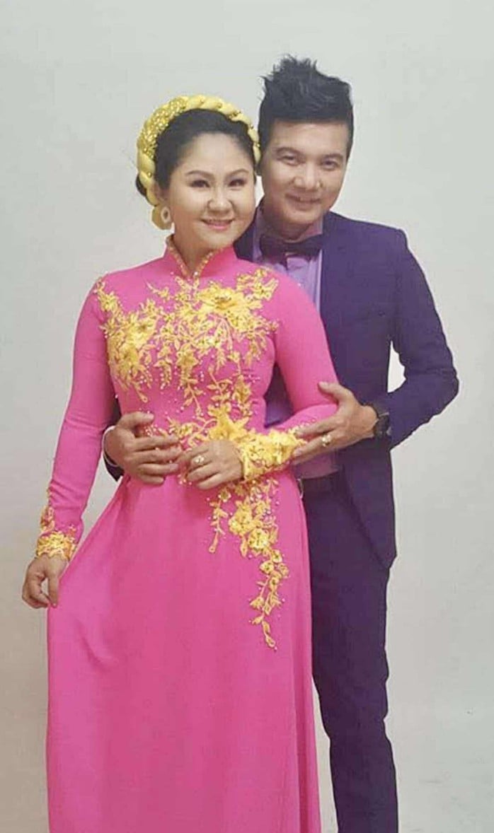 Sáng mai, Trọng Phúc, Thanh Hằng và nhiều nghệ sĩ giới thiệu sách 
