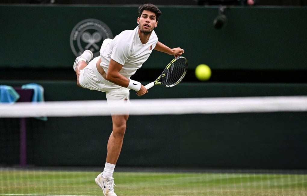 Alcaraz ngược dòng hạ Rublev, tiến vào tứ kết Wimbledon - 2