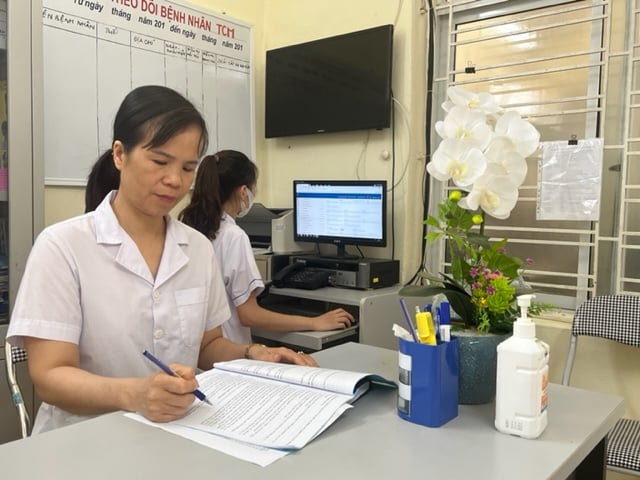 Sau sáp nhập, y tế cơ sở giữ nguyên trụ sở duy trì hoạt động - Ảnh 1.