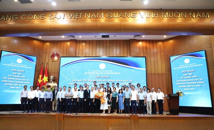 NAFOSTED: Kiến tạo hệ sinh thái khoa học đổi mới, minh bạch, hội nhập- Ảnh 1.