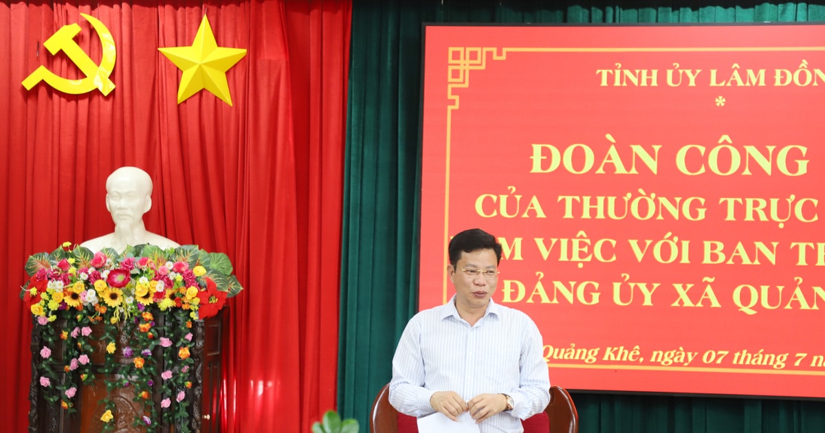 Phó Bí thư Tỉnh ủy Lưu Văn Trung làm việc với Đảng ủy xã Quảng Khê