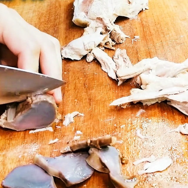 Đây mới là cách làm gỏi vịt rau răm chuối xanh chua chua ngọt ngọt ngon khó cưỡng- Ảnh 3.