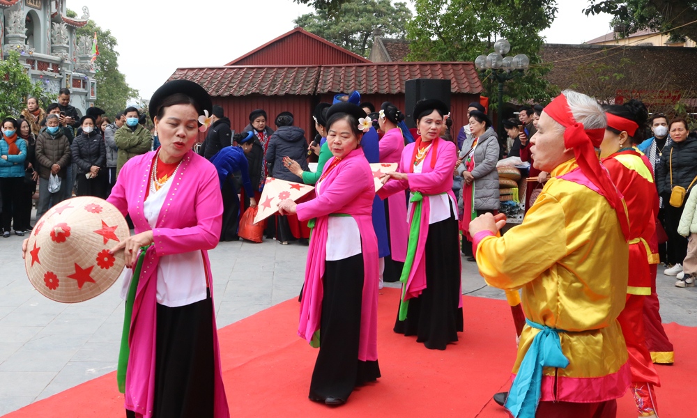 សិល្បៈ Cheo ខេត្ត Bac Ninh ត្រូវបានដាក់បញ្ចូលក្នុងបញ្ជីបេតិកភណ្ឌវប្បធម៌អរូបីជាតិ។