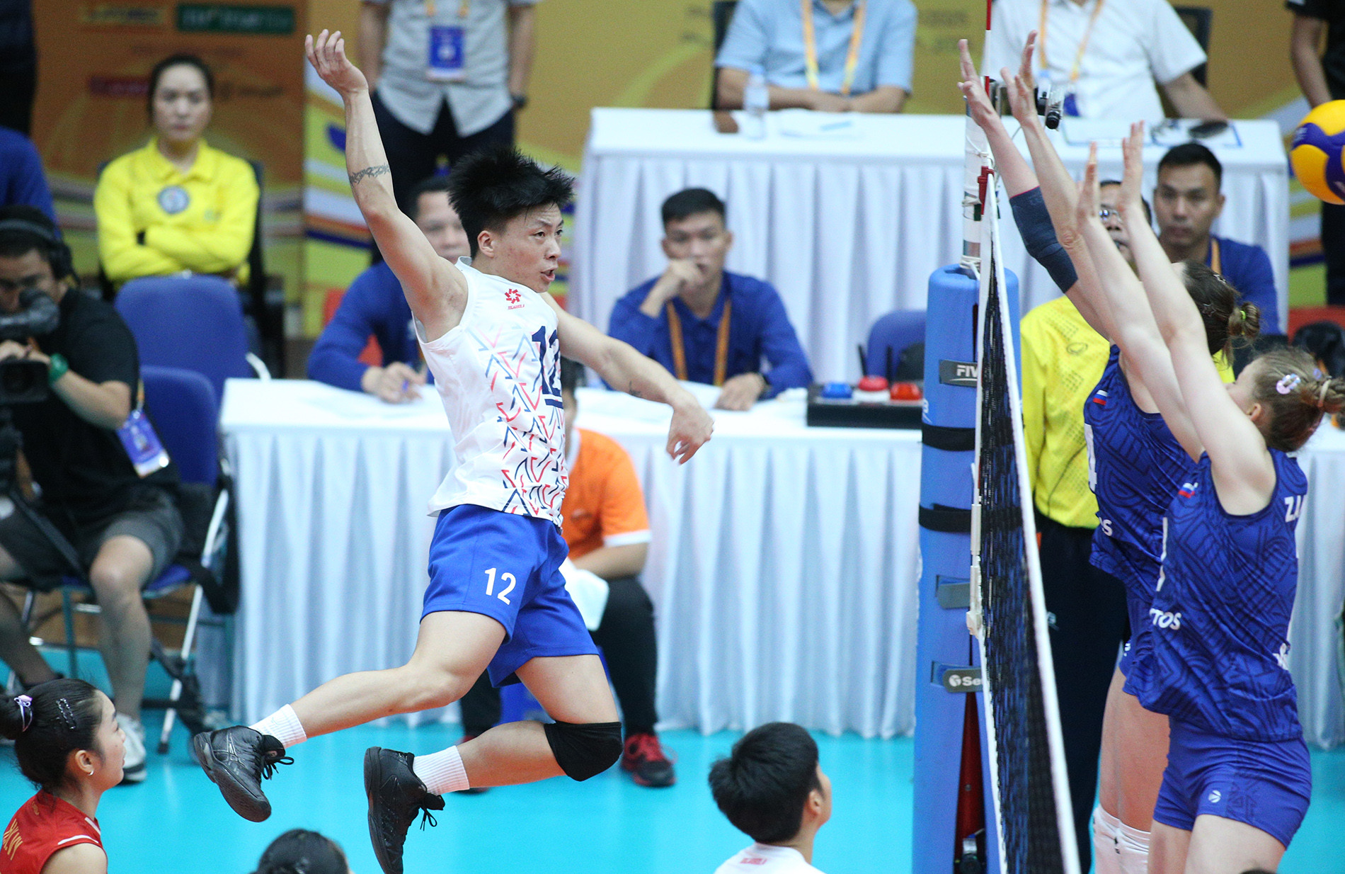 dang thi hong 2.JPG