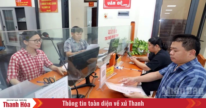 Part-time commune-level employees can be accepted as civil servants if they meet the standards and conditions.