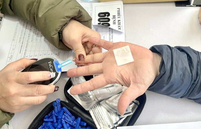 Đơn thuốc ngoại trú dài ngày: Lưu ý cần biết với người có bệnh mạn tính  - Ảnh 1.