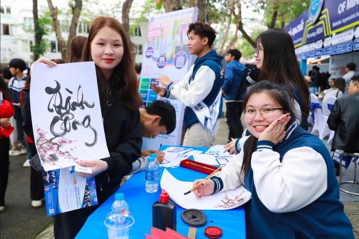 Tuyển sinh 2025: Tránh mất cơ hội vào đại học - Ảnh 2.