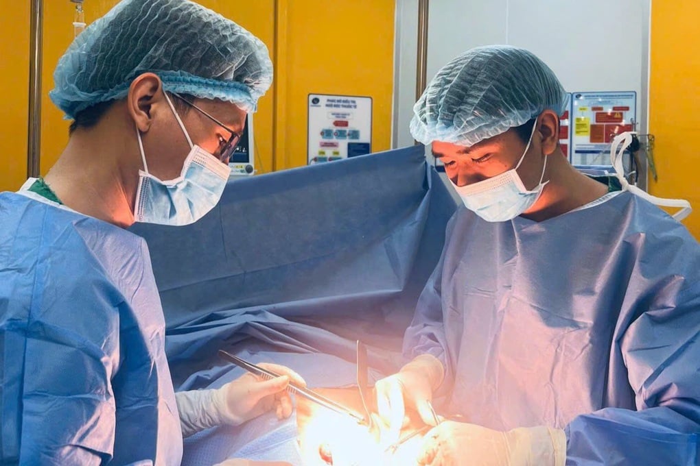 Sang Việt Nam chữa trị căn bệnh “hiểm” dễ nhầm với đầy hơi - 1