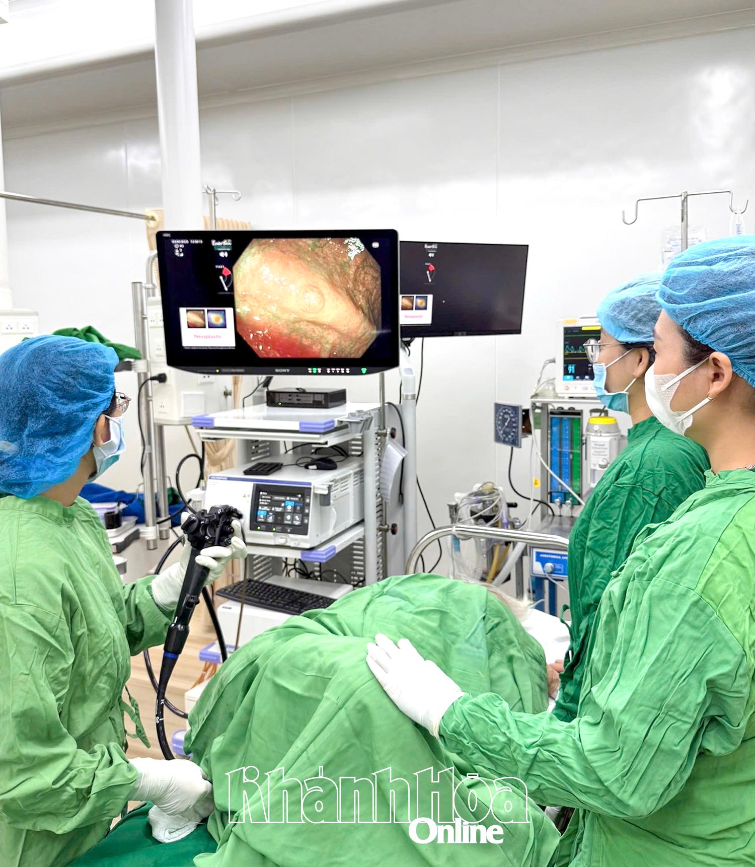Thực hiện nội soi có tích hợp Al tại Bệnh viện Đa khoa tỉnh.&nbsp;
