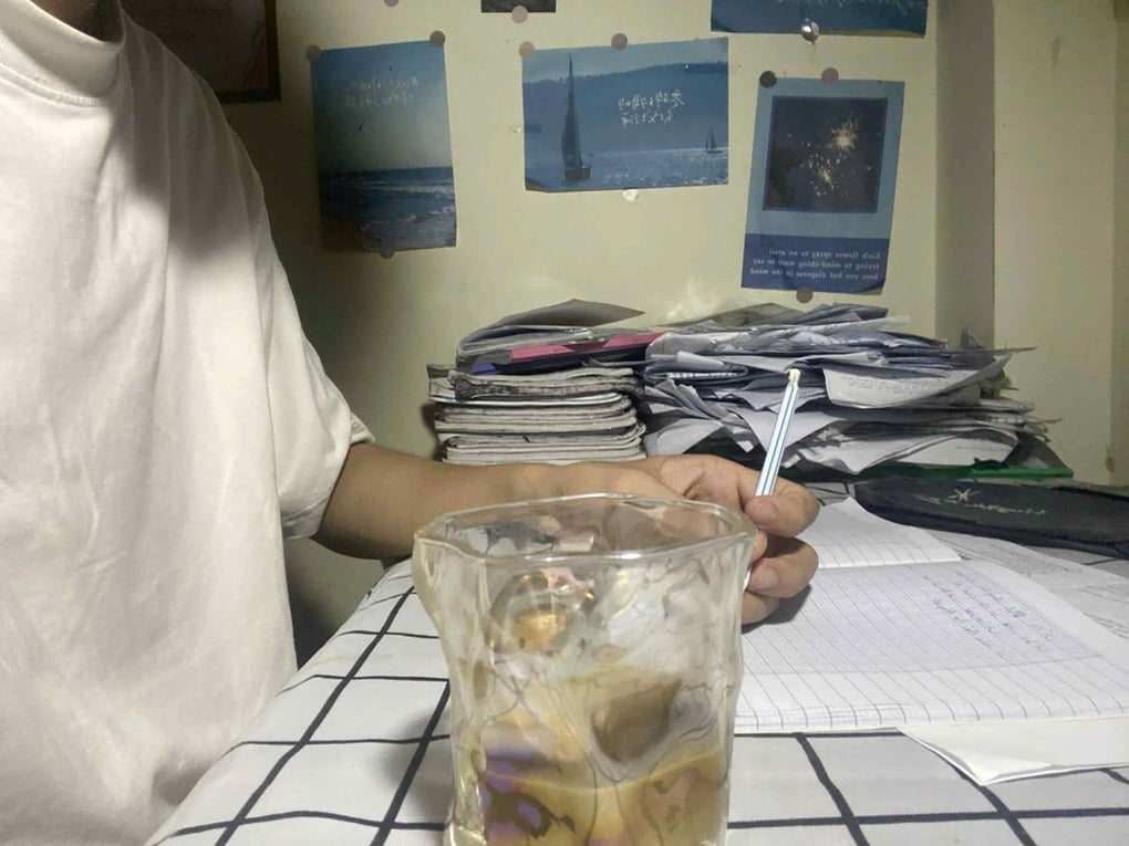 Caffeine và giấc ngủ bị đánh cắp của thế hệ cày điểm - 3