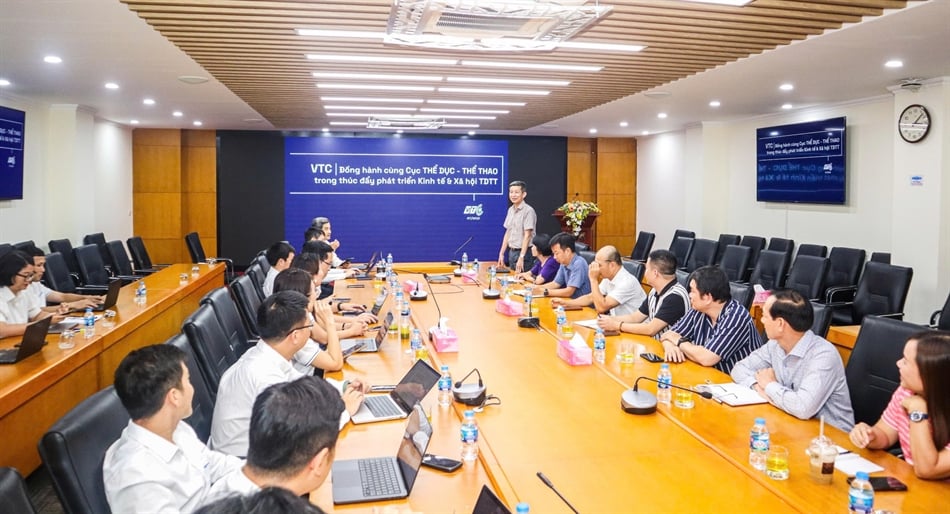 Phối hợp triển khai công tác chuyển đổi số sức khỏe thể chất toàn dân và nâng cao thể thao học đường - Ảnh 2.
