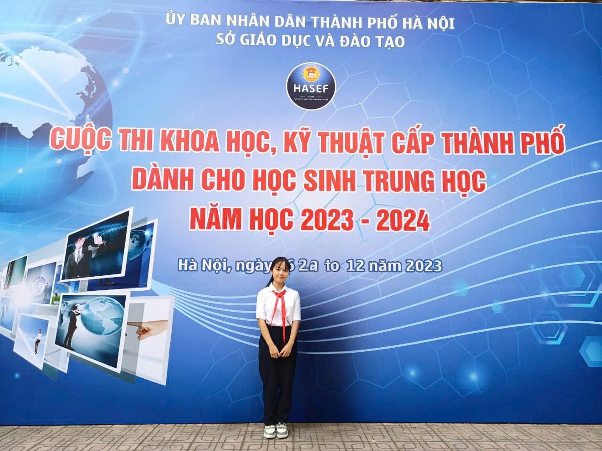 Nữ sinh trường làng đoạt học bổng Chuyên ngữ, thích tự học với AI - 4