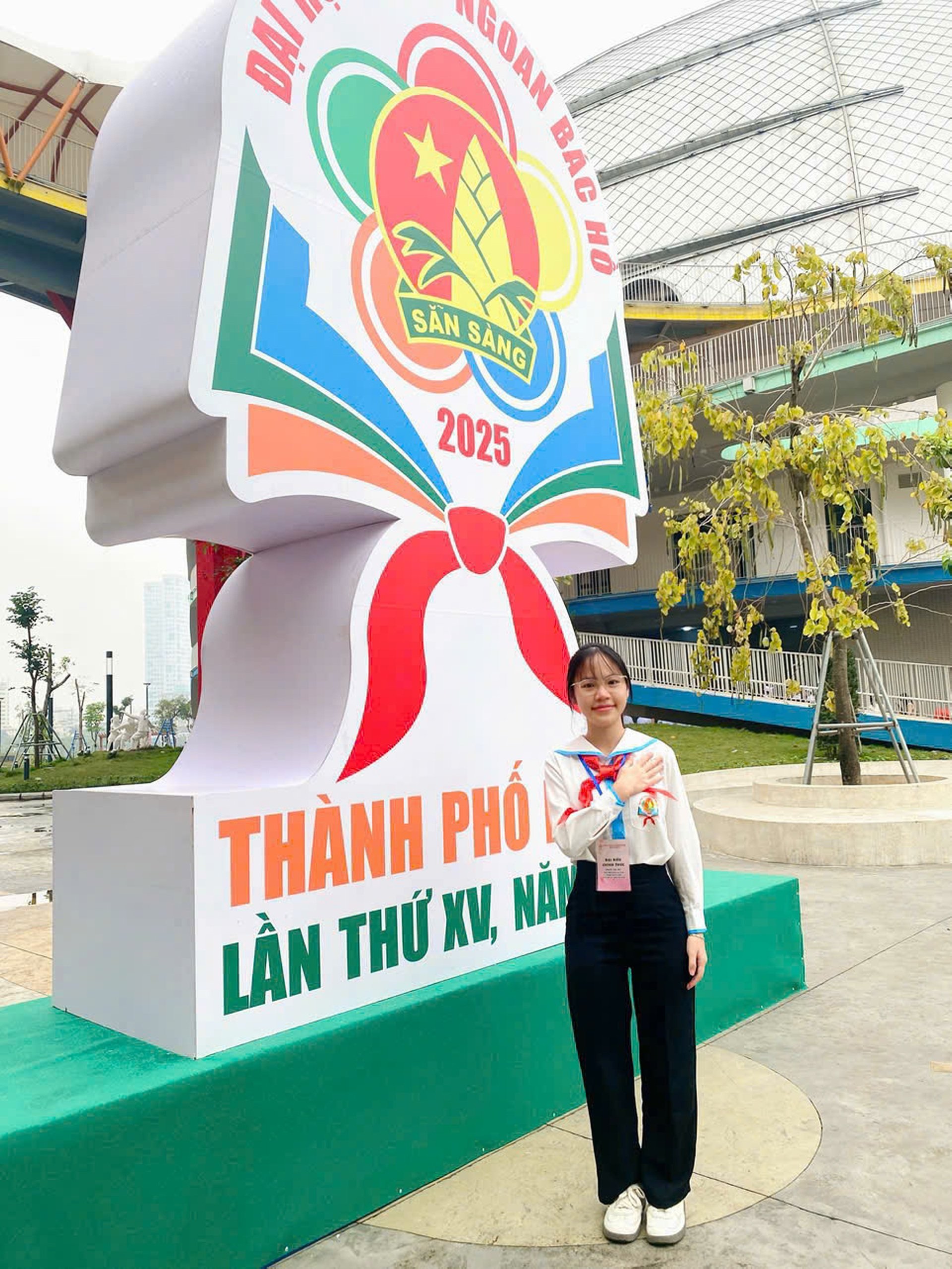 Nữ sinh trường làng đoạt học bổng Chuyên ngữ, thích tự học với AI - 5