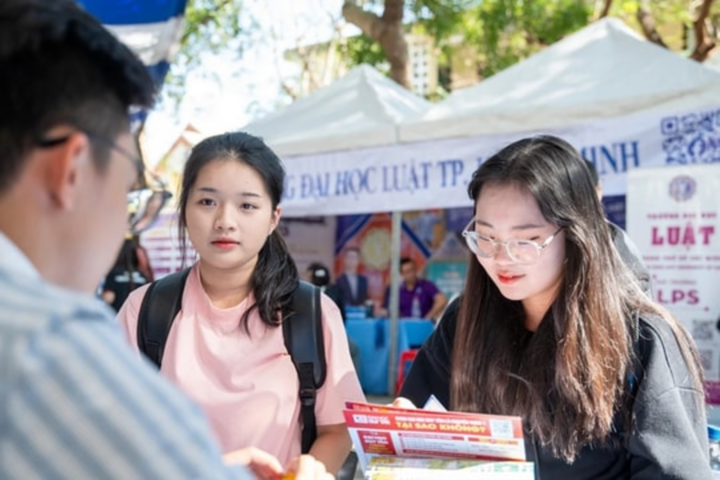 Nhiều trường đại học top đầu đào tạo ngành Báo chí, Truyền thông thông báo sử dụng phương thức xét học bạ.