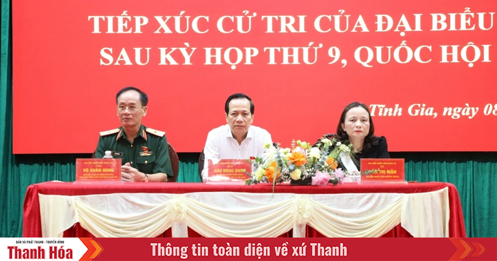 Minister of Ethnic Minorities and Religions Dao Ngoc Dung meets voters of Tinh Gia ward