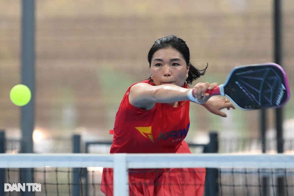 VĐV lên tiếng sau pha bóng đặc biệt tại giải pickleball báo Dân trí - 2