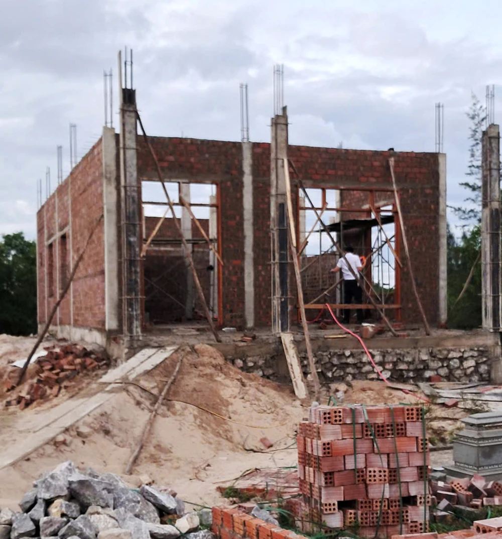 Kịp thời ngăn chặn các vi phạm pháp luật liên quan đến đất đai tại xã Sen Ngư